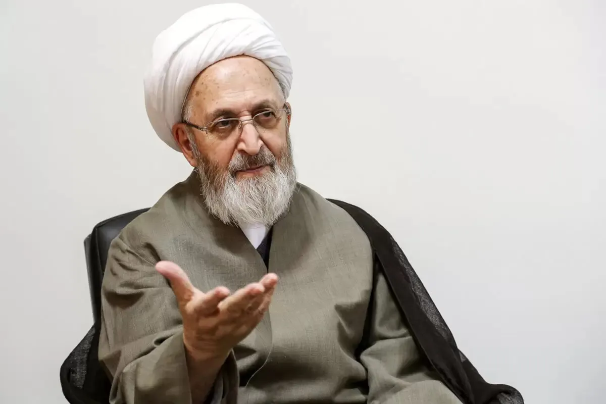 آیت الله سبحانی: مدتهاست که به مردم وعده حل مشکلات را می دهید اما این وعده هنوز محقق نشده