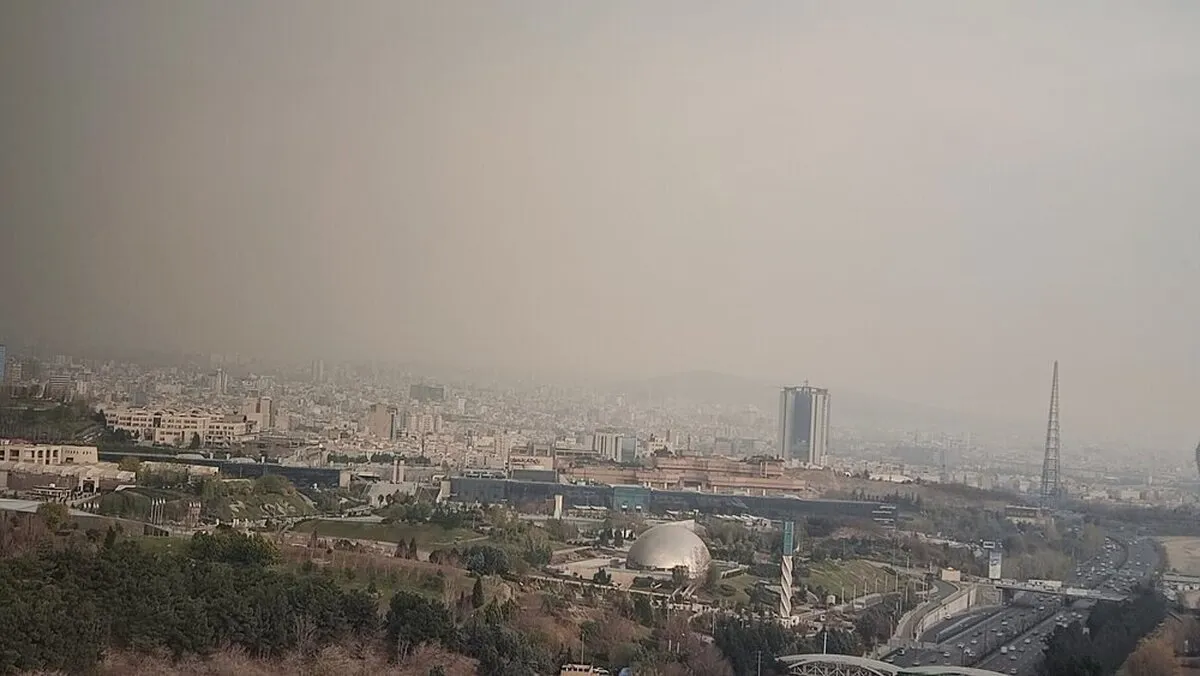 تهرانی ها منتظر تعطیلی نباشند/ تشکیل کمیته اضطرار آلودگی هوا منتفی شد
