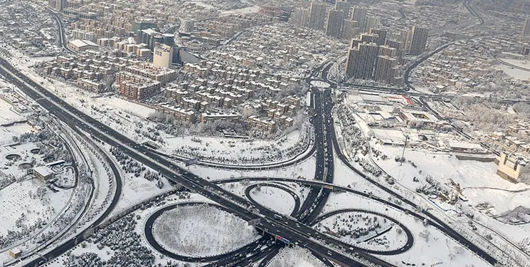 شب برفی در انتظار تهران