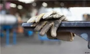 روحانی: بیکاری تکان‌دهنده است