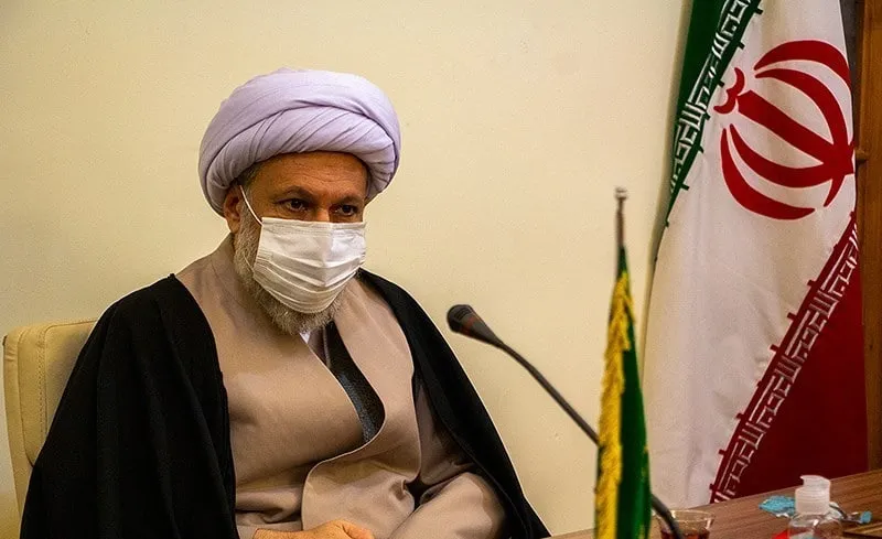 امام جمعه شیراز: مصرف بیش از اندازه انرژی باعث تخریب محیط زیست می شود
