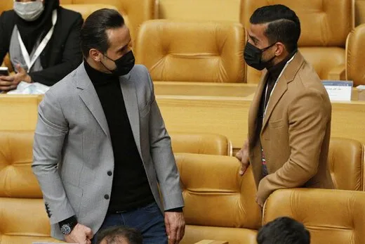 علی کریمی:با لیموزین هم دنبالم بیایند قبول نمی کنم