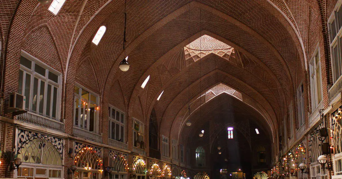 بنای معماری بزرگ در حریق