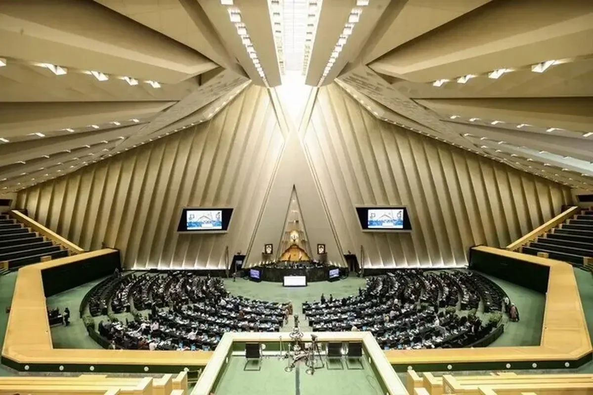 تجمع برنامه‌ریزی شده تعدادی از نمایندگان مقابل مجلس لغو شد