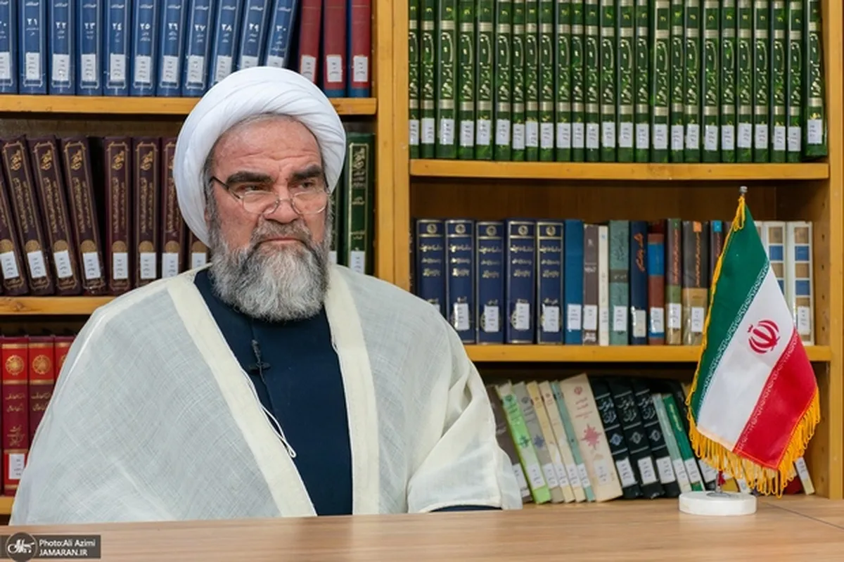 روایت آیت‌الله غرویان از نفوذی‌های «بدون کارت»/ زیاد داشته و داریم!