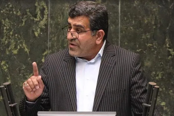 نماینده مجلس: تا زمانی که تورم مدیریت نشود، افزایش زیر ۴۰ درصد حقوق به مصلحت کارگران نیست