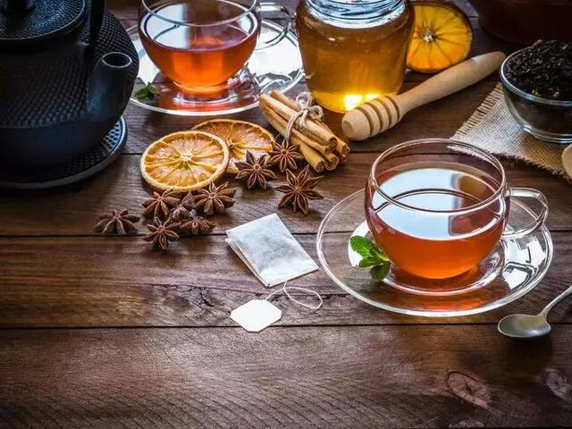 عوارض مصرف افراطی دمنوش ها