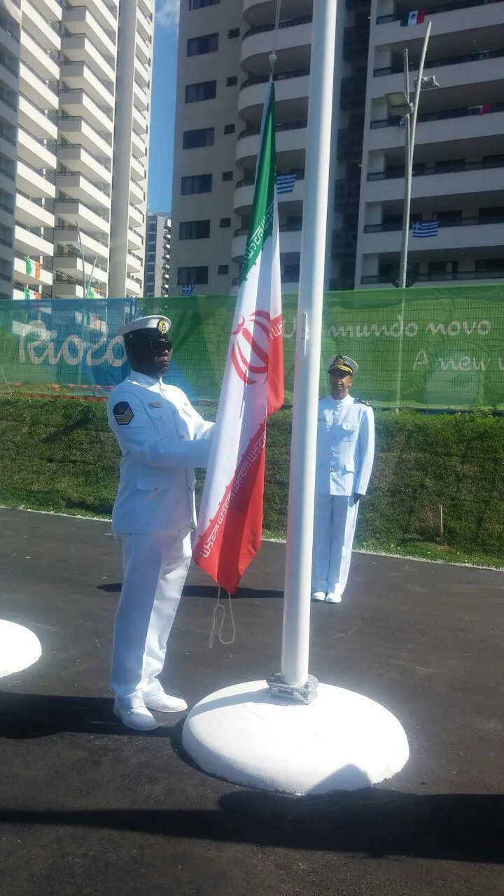پرچم ایران در دهکده پارالمپیک برافراشته شد