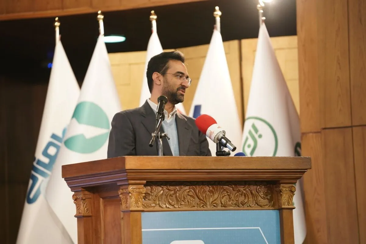 فرصت رمزارز تسهیل روابط بین‌الملل در شرایط تحریم است / تحریم فشارش را بر گردن مردم گذاشته است