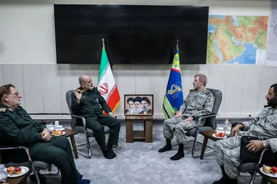 جلسه-مهم-فرماندهان-سپاه-و-ارتش-ایران-برای-مرحله-بعدی-جنگ-آماده-شد