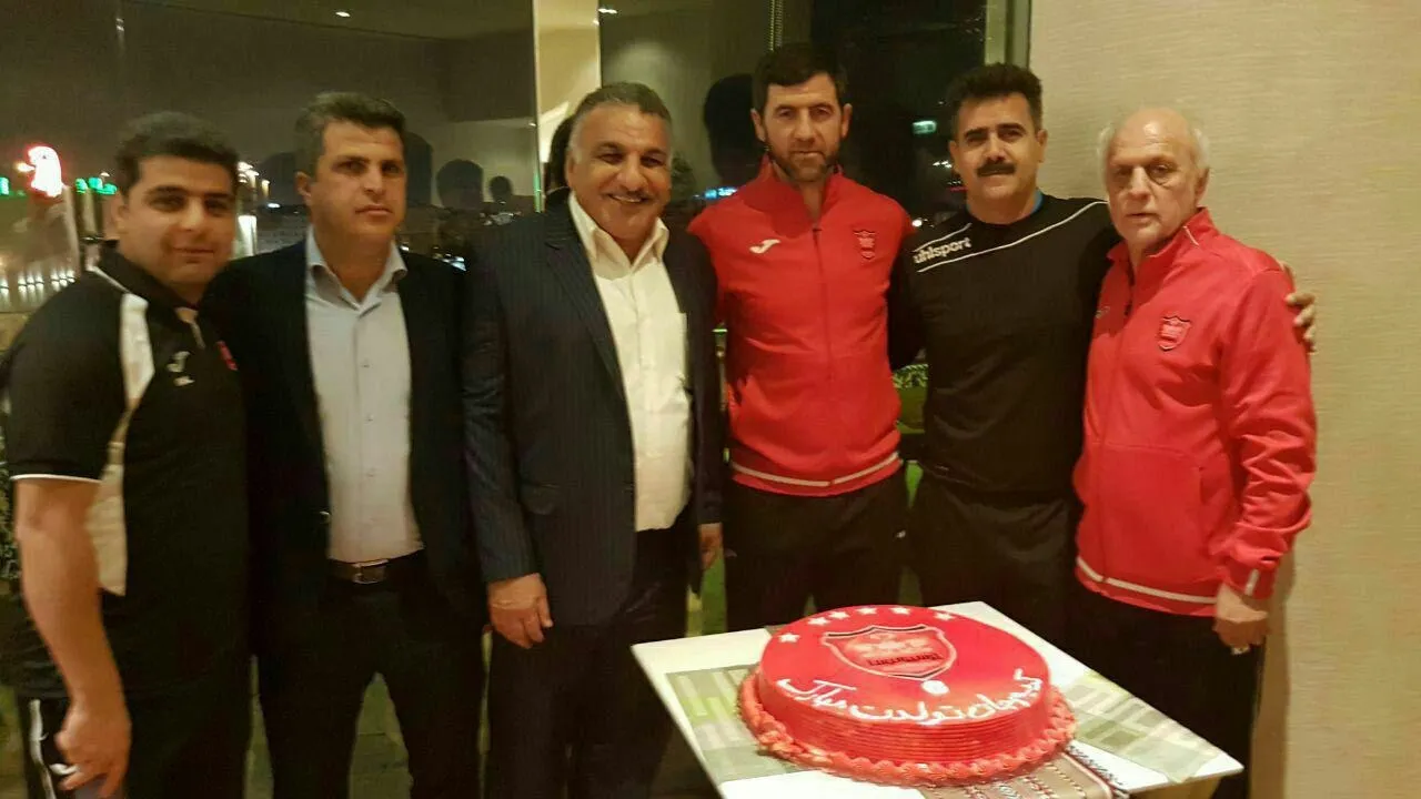 کیک تولدی که مربی پرسپولیس را سورپرایز کرد +عکس