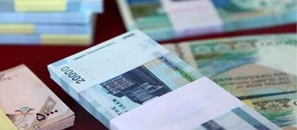 توزیع اسکناس و سکه نو به مناسبت عید غدیر