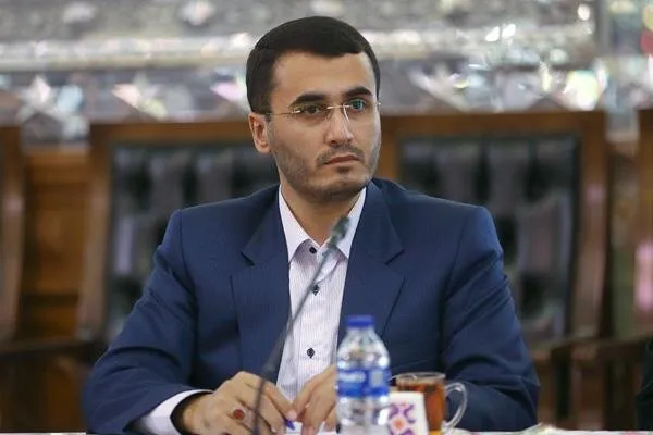 نماینده مجلس: تا ۵-۴ سال آینده می توانید در دریاچه ارومیه شنا کنید