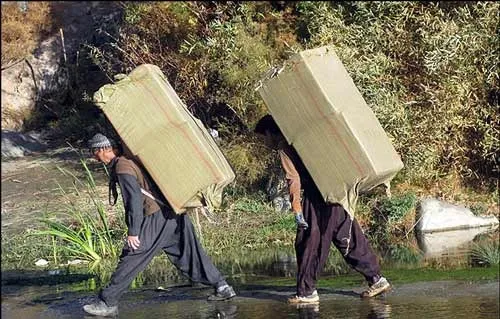صدور دفترچه کولبری برای سازماندهی کولبران
