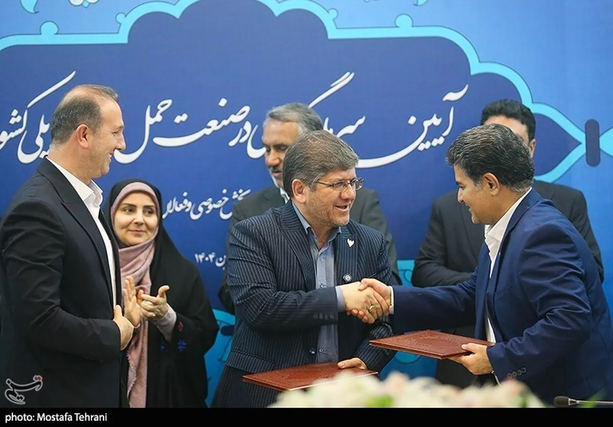 واکنش عجیب راه آهن جمهوری اسلامی به حواشی سرمایه‌گذاری ۶۴ هزار میلیاردی/ مدیر عامل راه آهن از نقش بابک زنجانی بی خبر بود؟