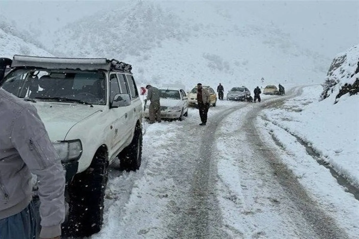 بارش برف و باران در ۲۶ استان / ۷ محور کشور مسدود شد
