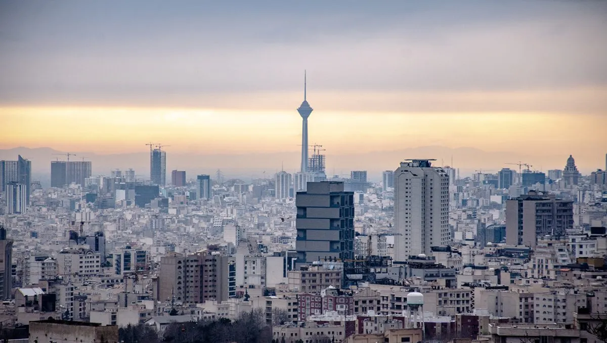 تهران گرم می‌شود / پیش بینی وزش باد و گرد و خاک در پایتخت