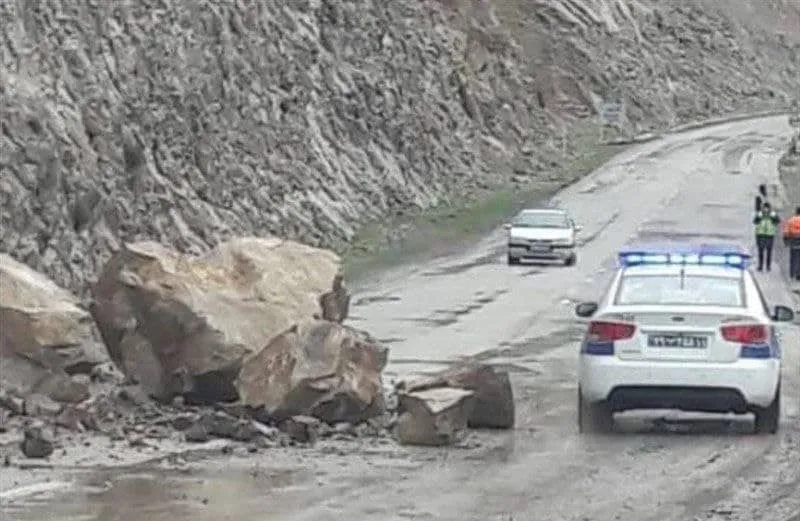 جاده هراز تا کی بسته است؟