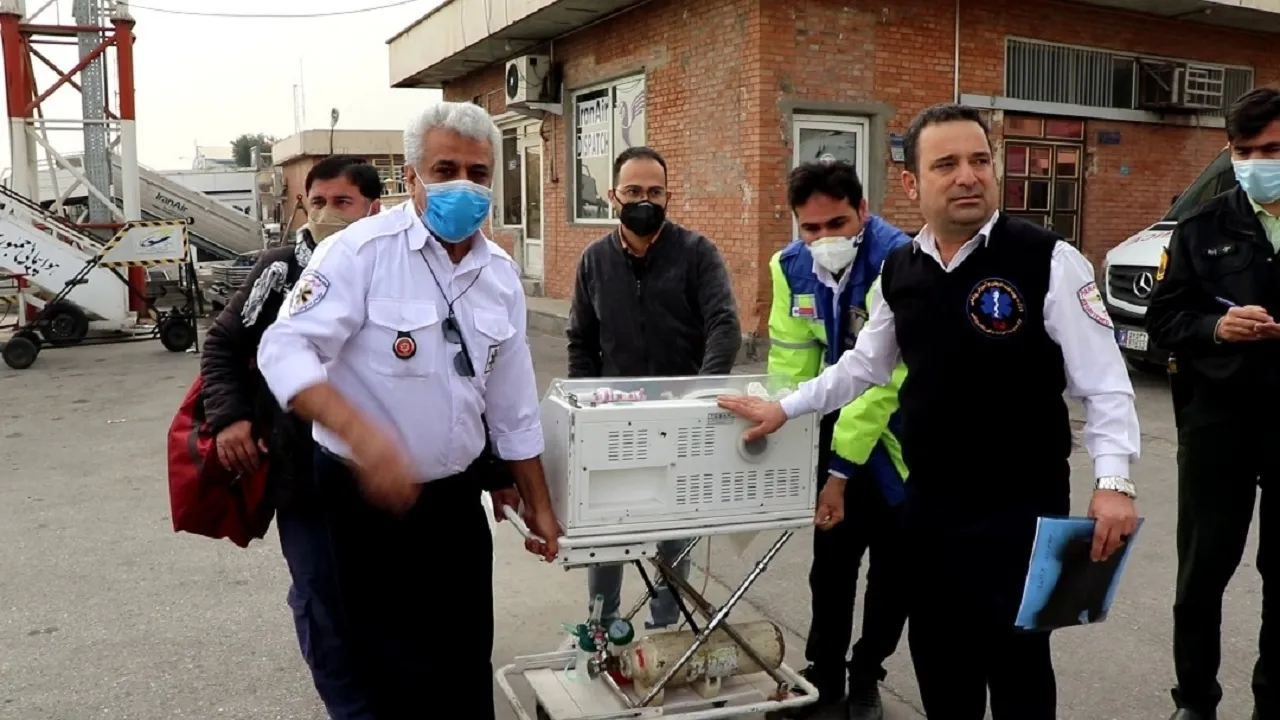 انتقال نوزاد بیمار خوزستانی با جت اورژانس به تهران