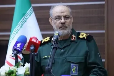 مادر-بمب-ها-هم-آمریکا-را-به-هدف-نمی-رساند-محبی-از-برگ-های-رو-نشده-ایران-گفت
