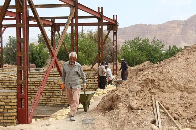 هیچ منابعی برای مسکن اجتماعی داده نشد
