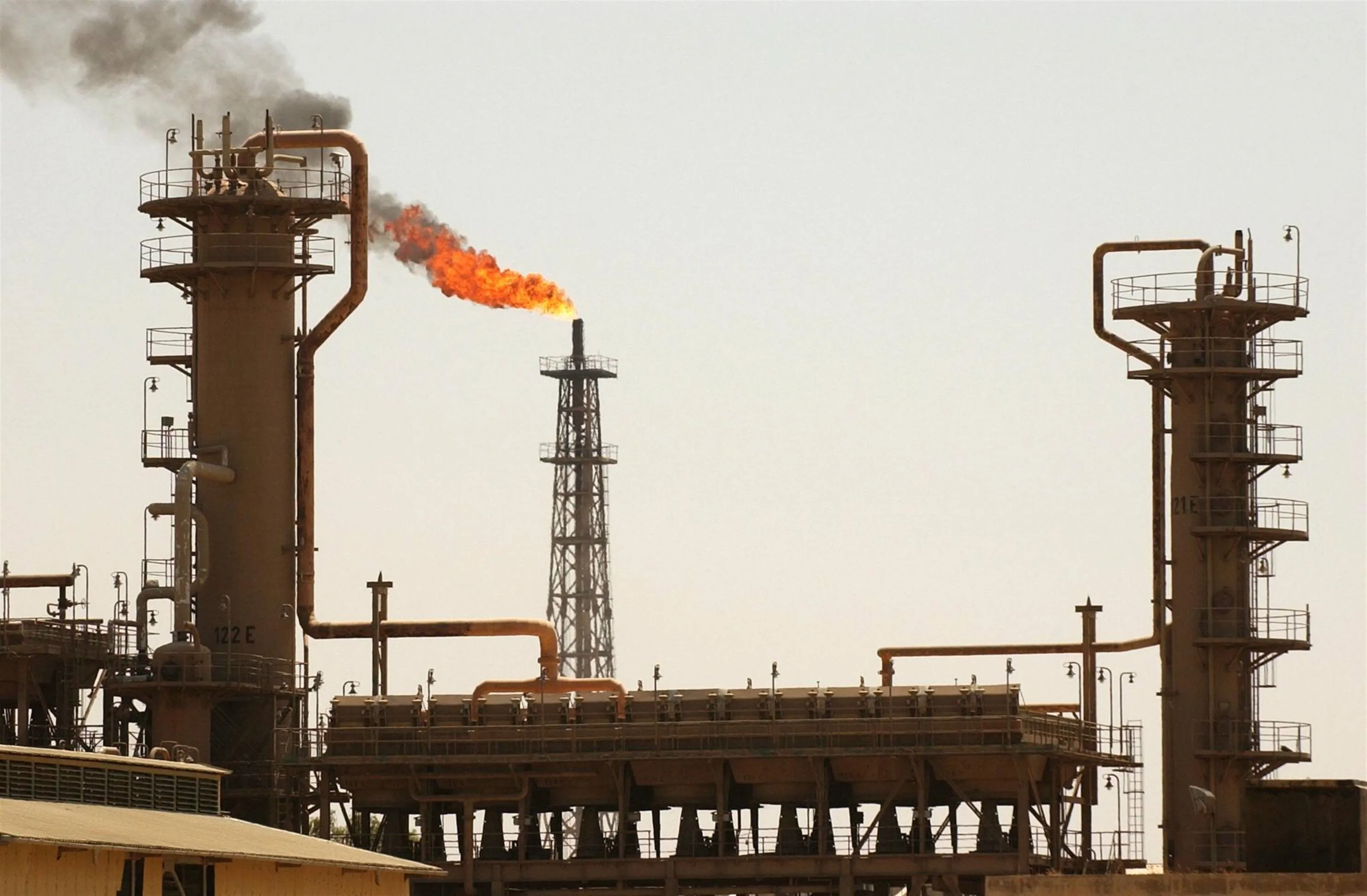 Iran to Seek Investment Bids in October Under New Oil Contracts
