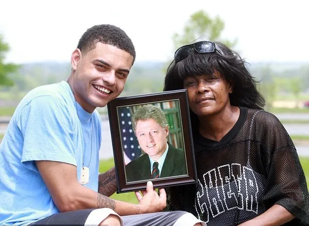 دنی ویلیامز مجددا مدعی شد فرزند بیل کلینتون است