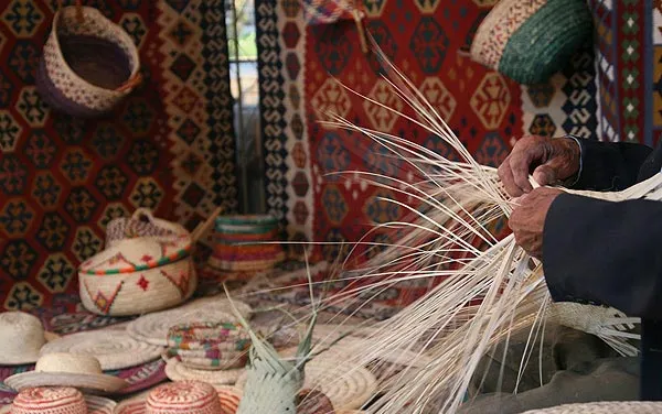 افتتاح مرکز تجاری صنایع دستی ایران در اروپا
