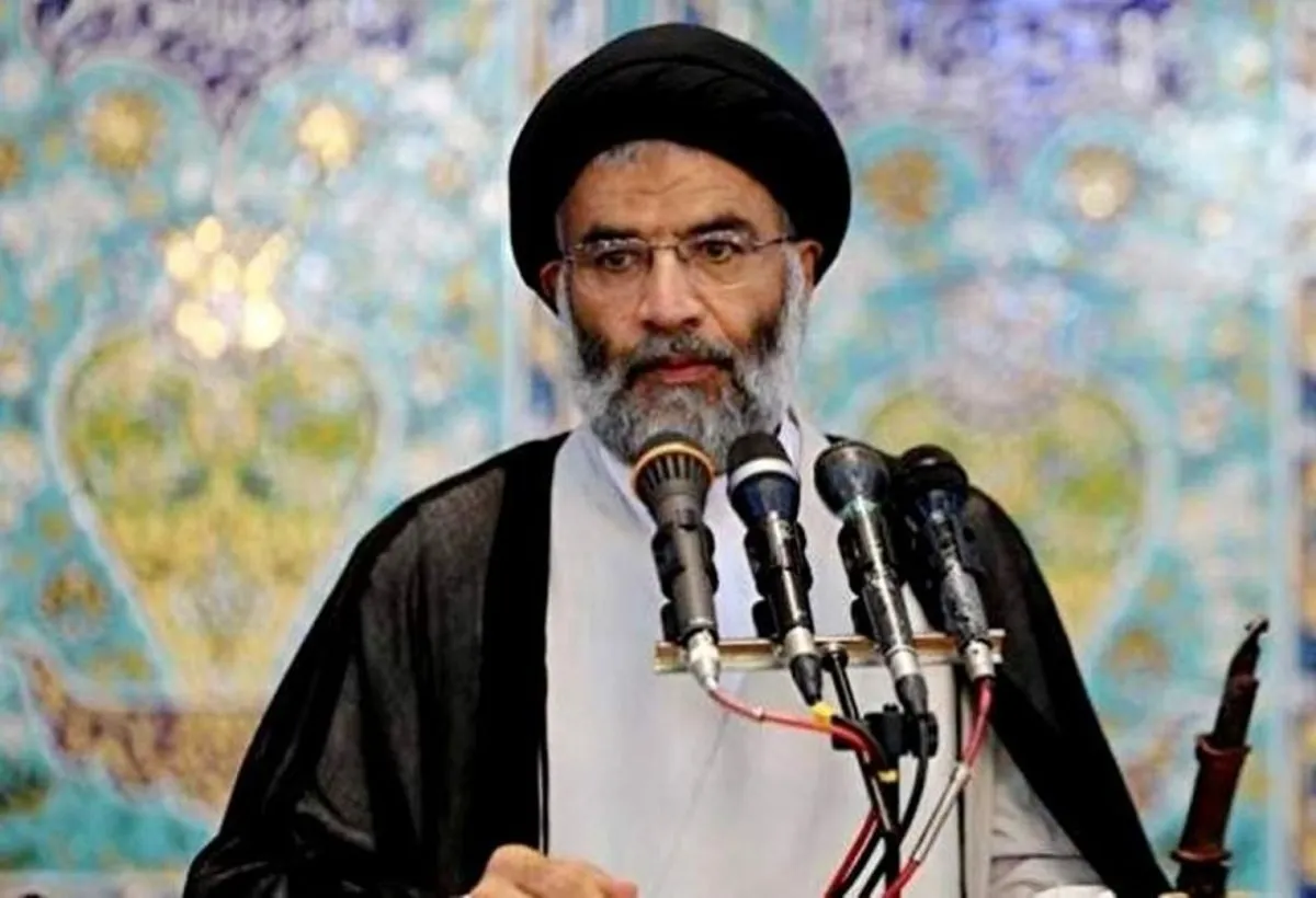 قطعا انقلاب اسلامی از حجاب عقب نشینی نمی کند /  باید کشور فکری به حال فضای مجازی کند