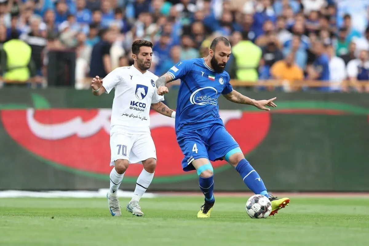 استقلال از پرسپولیس پیشی می‌گیرد