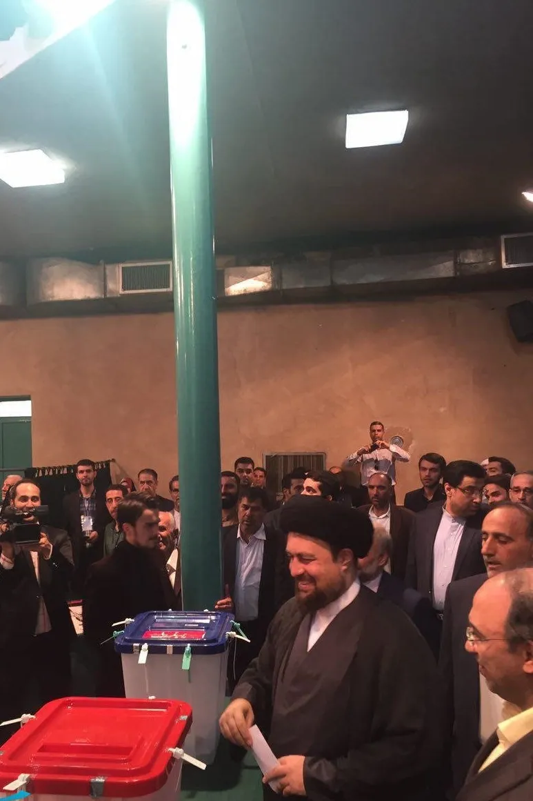 سیدحسن خمینی رأی خود را به صندوق انداخت +عکس