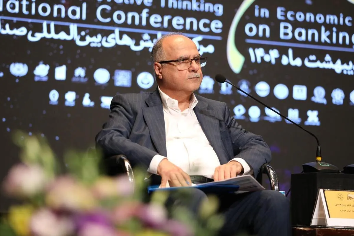 تولیدکنندگان برای تامین مالی، مجبورند هر قرارداد بانکی را امضا کنند/ نظام بانکی خود را با نیازهای تولیدکنندگان تطبیق نداده است