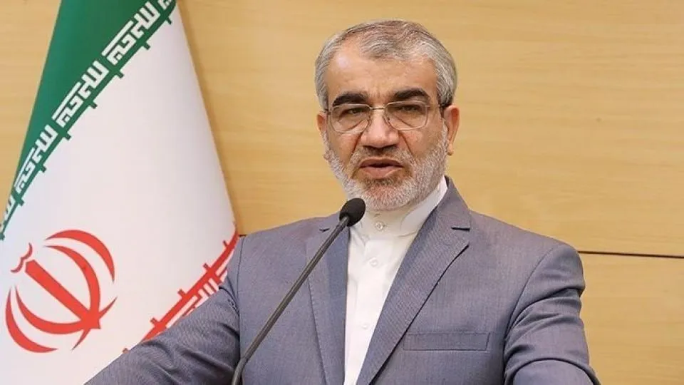 واکنش سخنگوی شورای نگهبان به تهدیدهای احمدی نژاد
