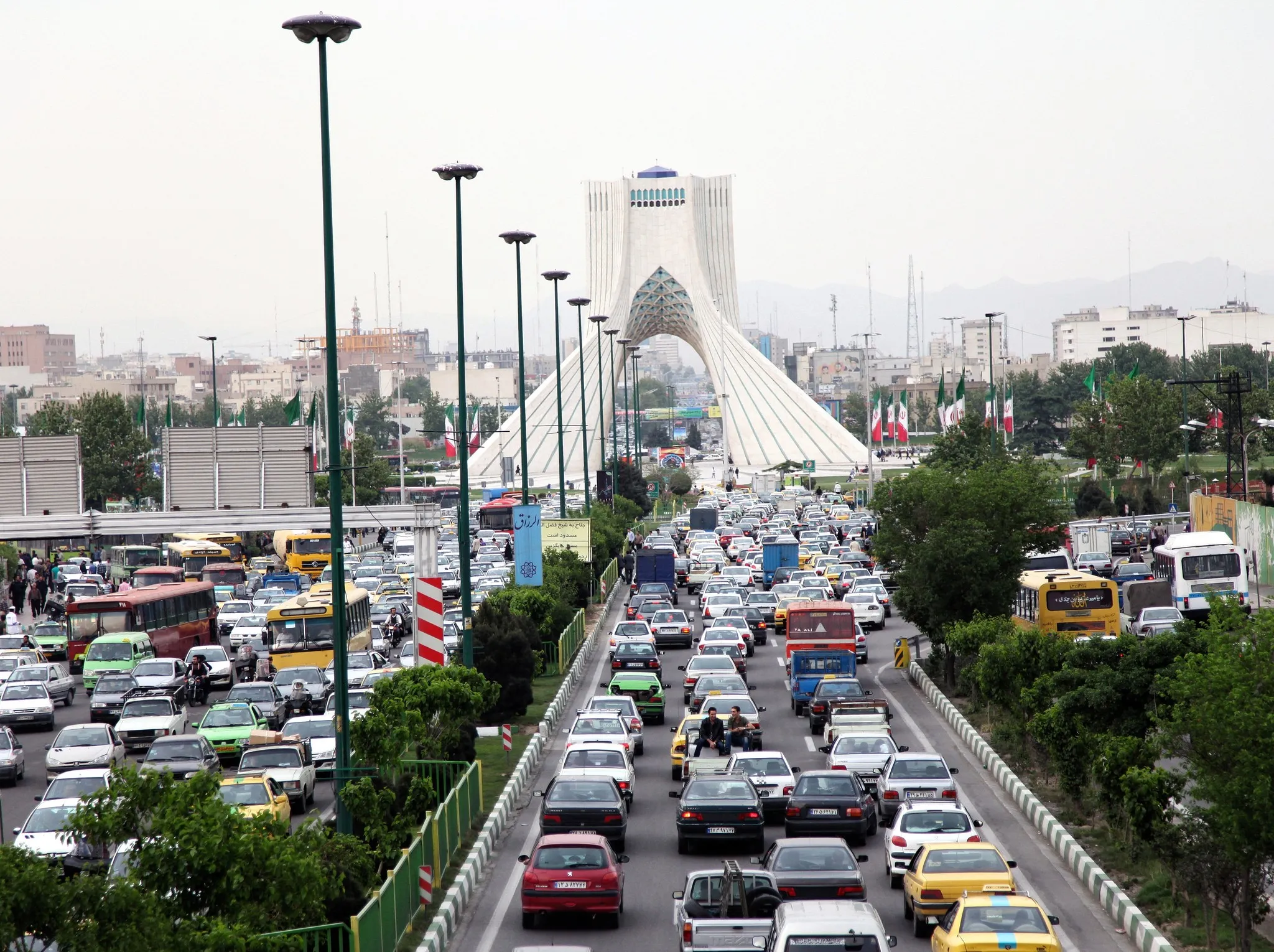 شایعه تعطیلی تهران در شهریور ماه