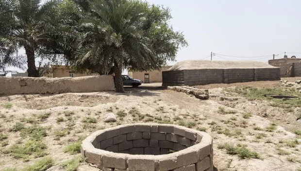 لحظه نجات یک فرد از چاه ۵۰ متری