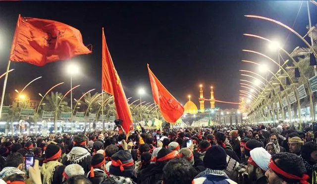 راهپیمایی زائران اربعین حسینی از سه مرز به سوی کربلا