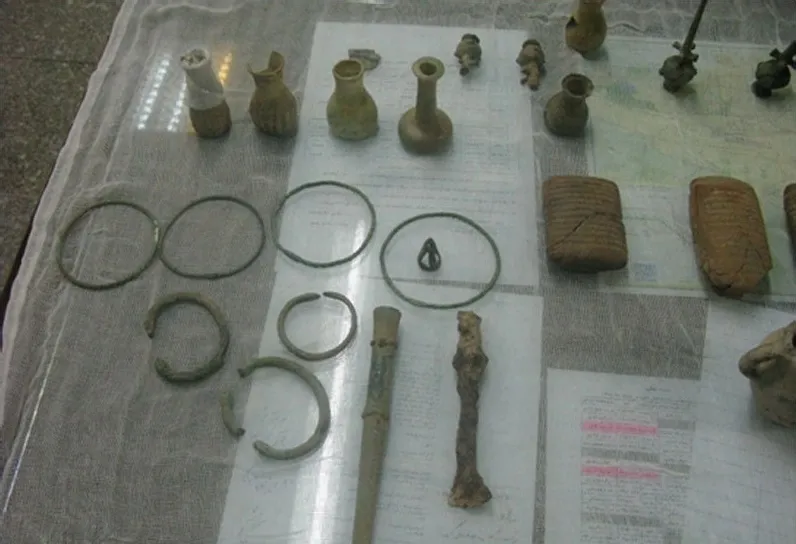 کشف آثار باستانی 1700 ساله در مترو+عکس