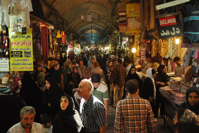 جامعه چگونه از سقوط به فقر نجات پیدا کرد؟ +نمودار