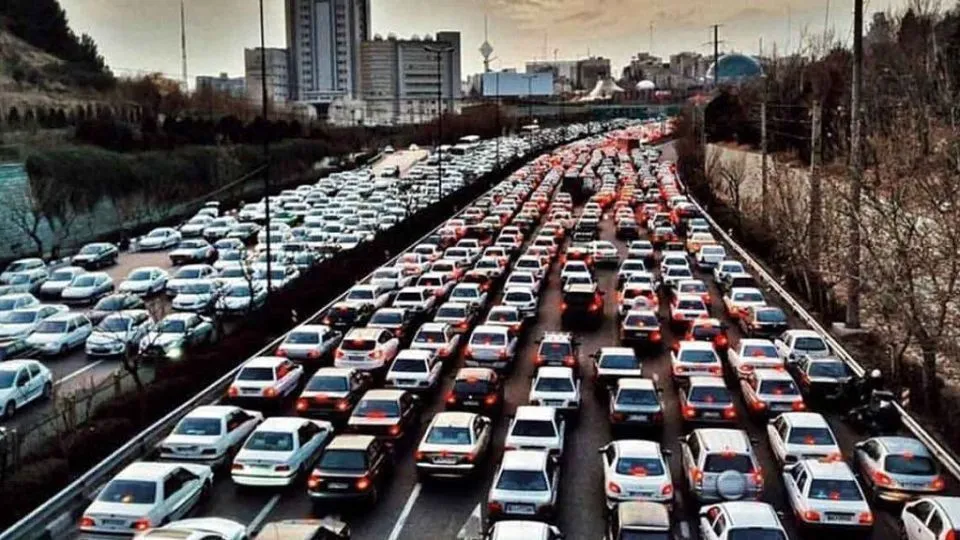 ترافیک سنگین در محورهای مواصلاتی منتهی به تهران