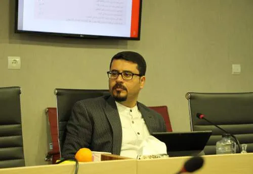 آشفته بازار فولاد به خاطرعدم تعیین کف عرضه شرکت‌های فولادی است/ فولادسازان در عرضه بلاتکلیفند