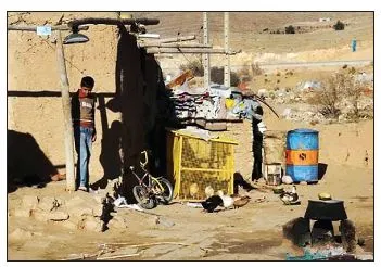 سمفونی فقر در میان شعله&zwnj;های نفت