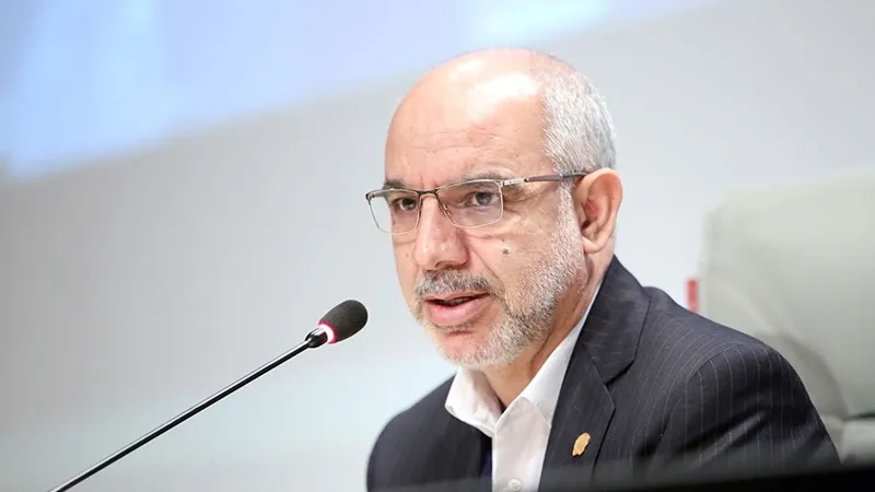 بانک سپه رویای انتقال آب خلیج‌فارس را به واقعیت تبدیل کرد